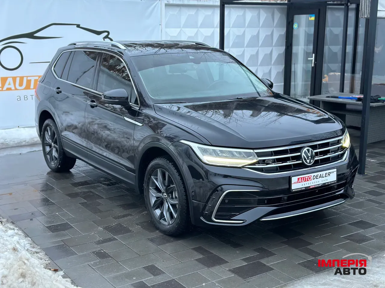 Volkswagen Tiguan - фото 12