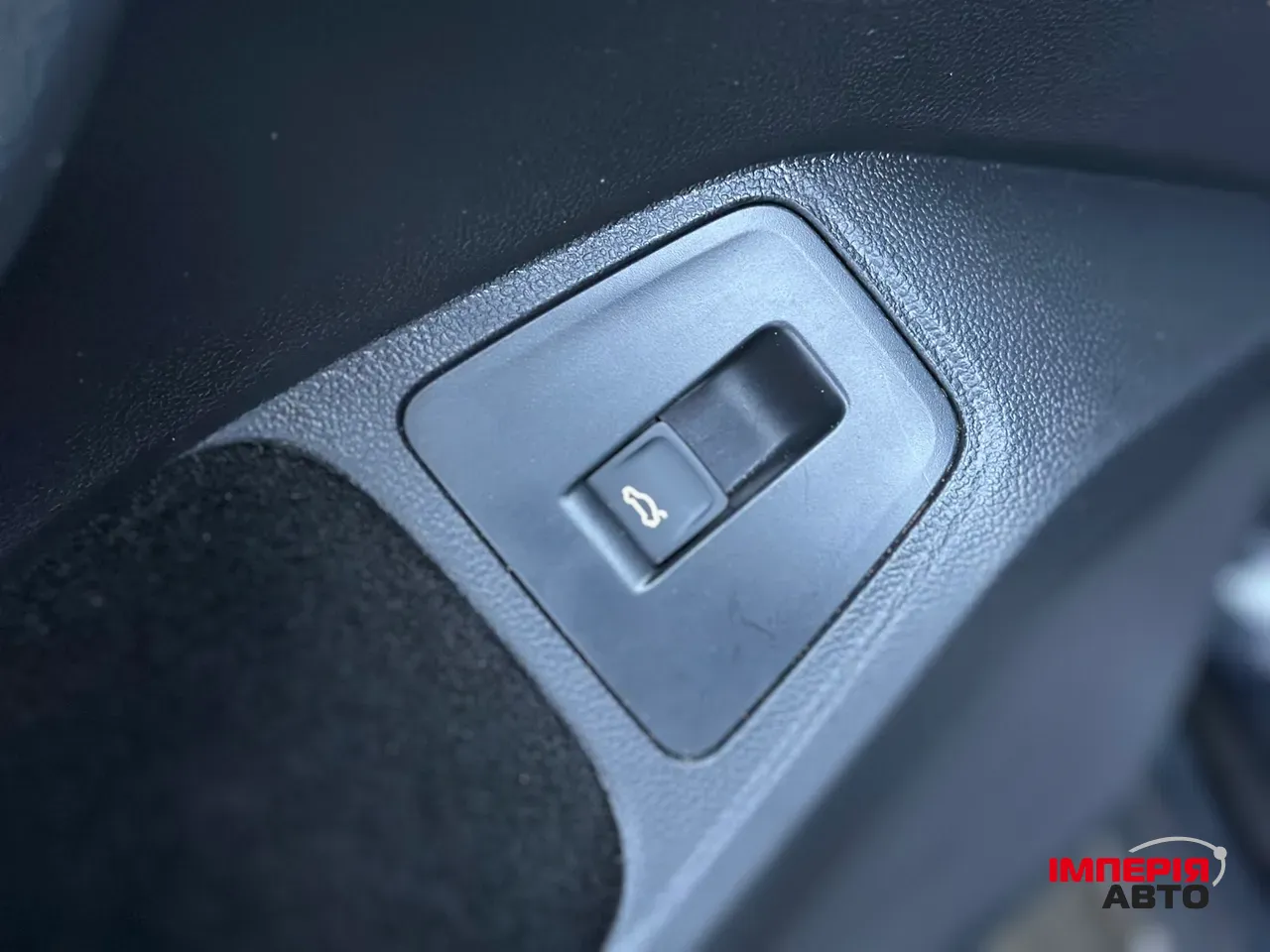 Volkswagen Tiguan - фото 16