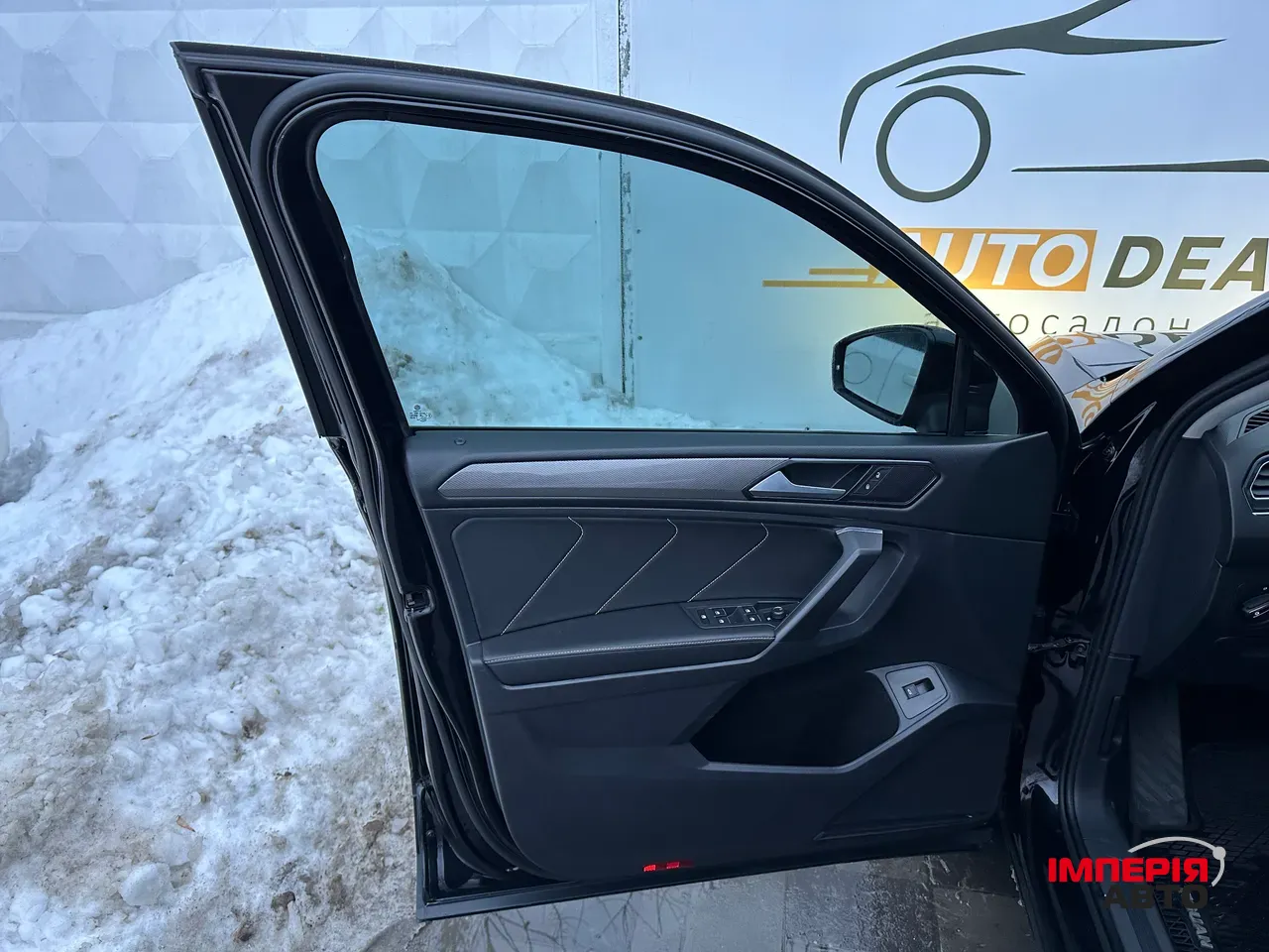 Volkswagen Tiguan - фото 13