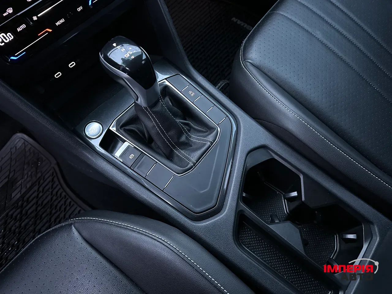 Volkswagen Tiguan - фото 27