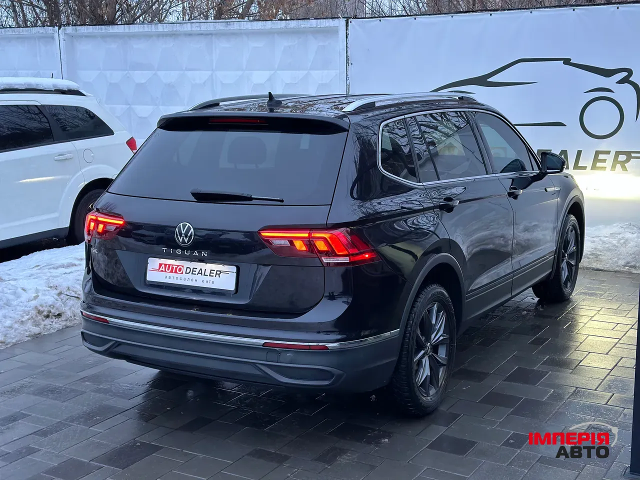 Volkswagen Tiguan - фото 10