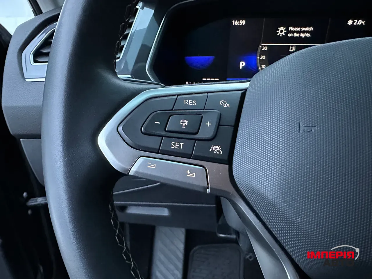 Volkswagen Tiguan - фото 21