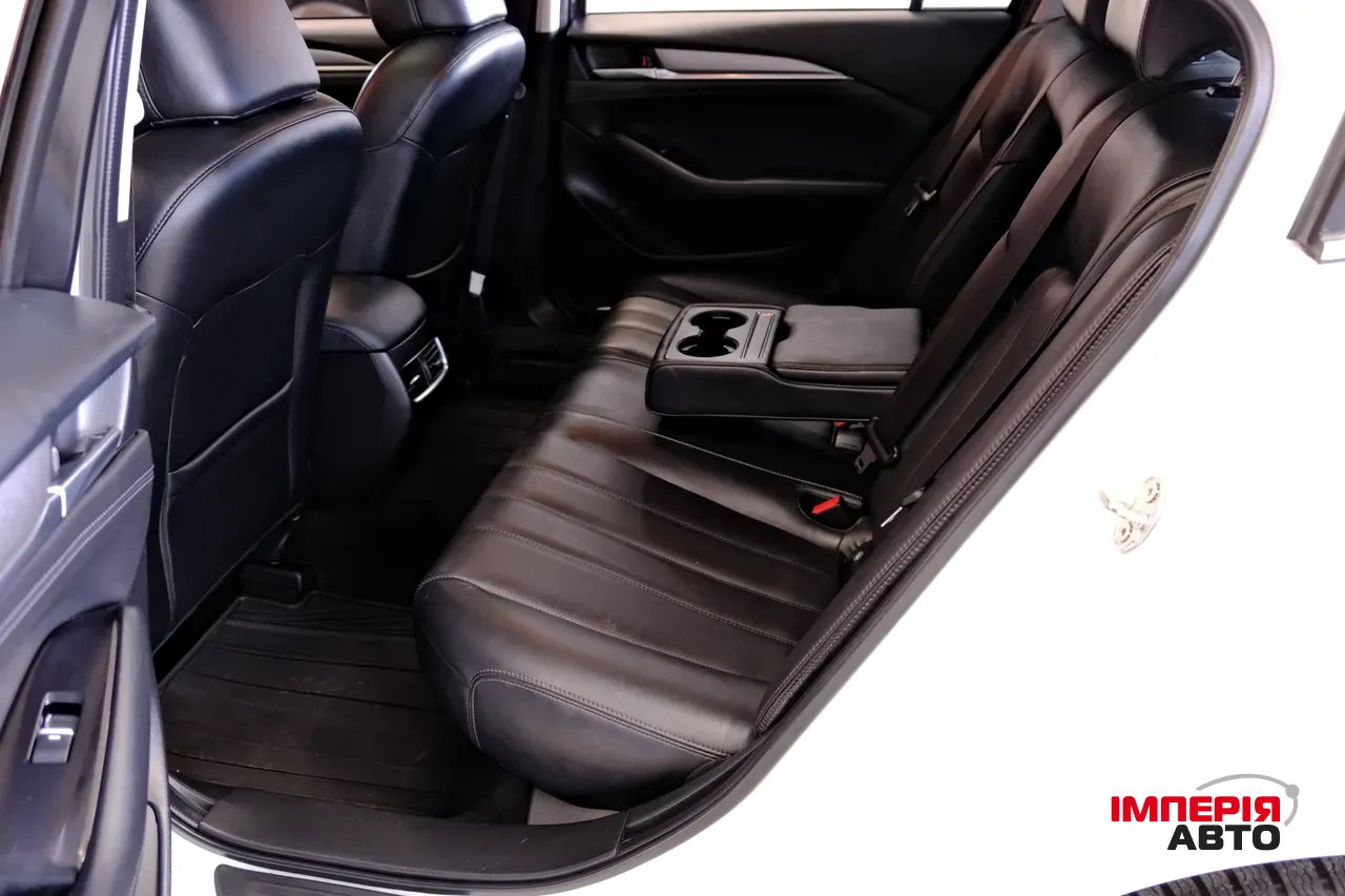 Mazda 6 - фото 8