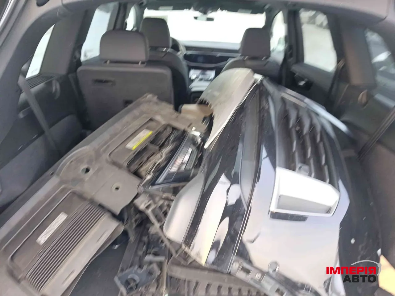 Audi Q7 - фото 25