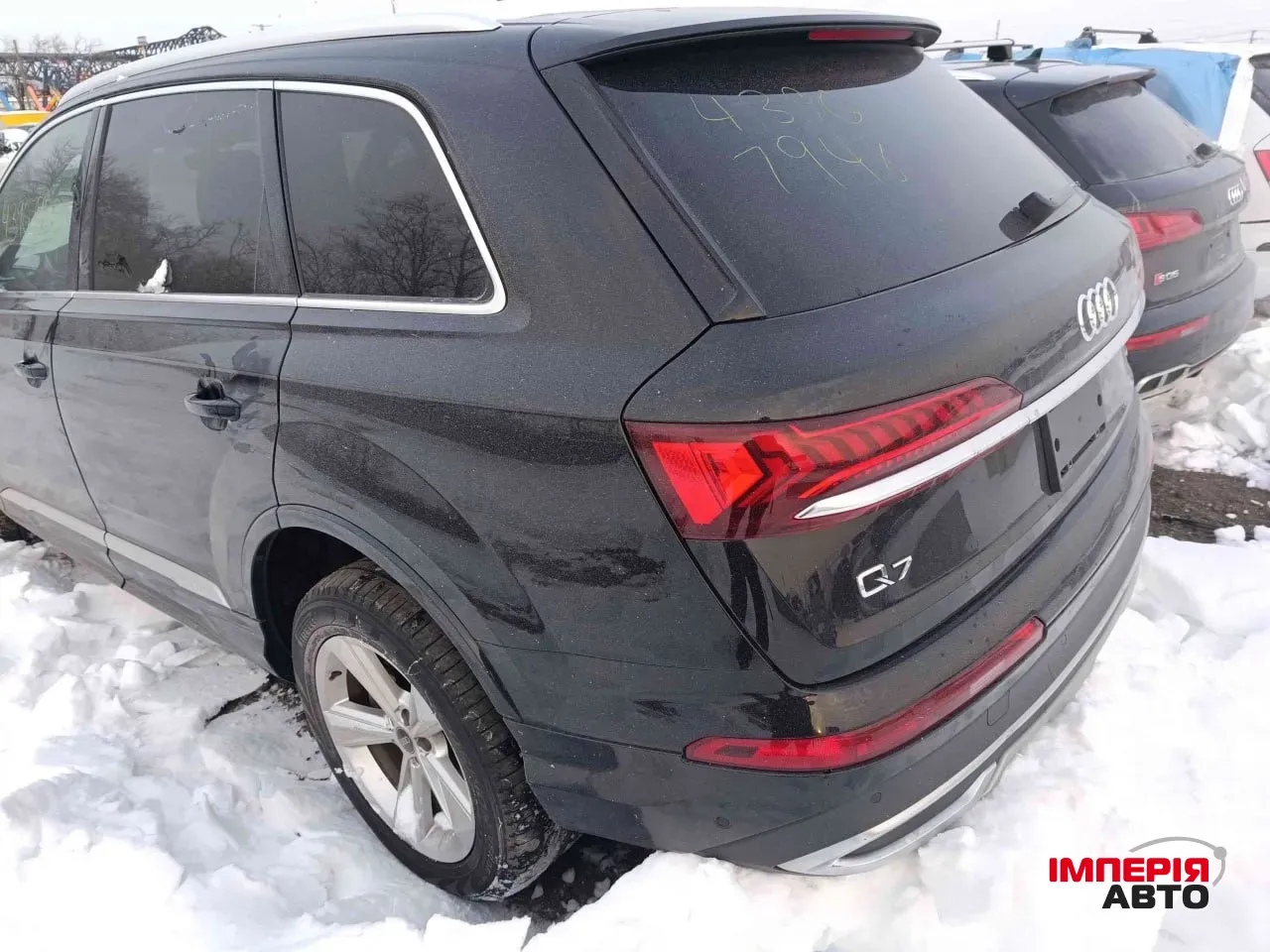 Audi Q7 - фото 9