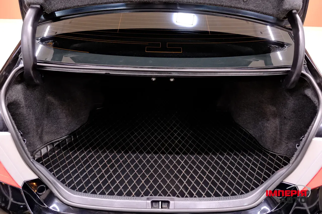 Toyota Camry - фото 9