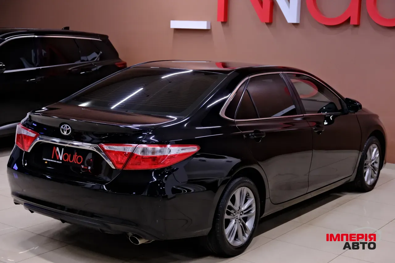 Toyota Camry - фото 5