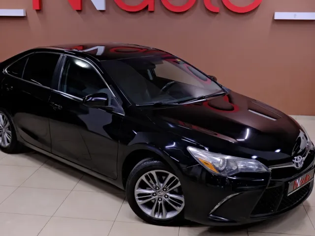 Toyota Camry - фото 4