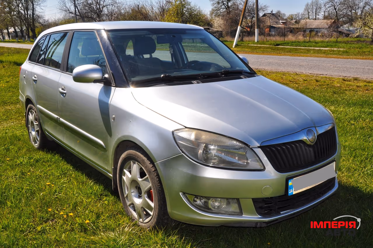 Skoda Fabia - фото 1