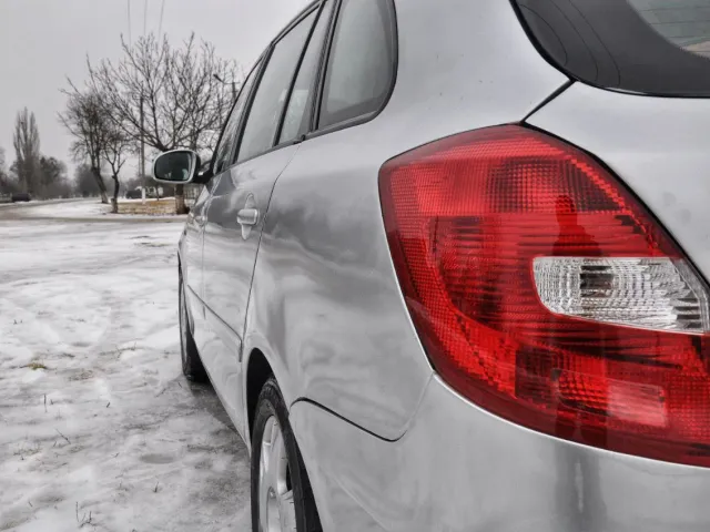 Skoda Fabia - фото 4