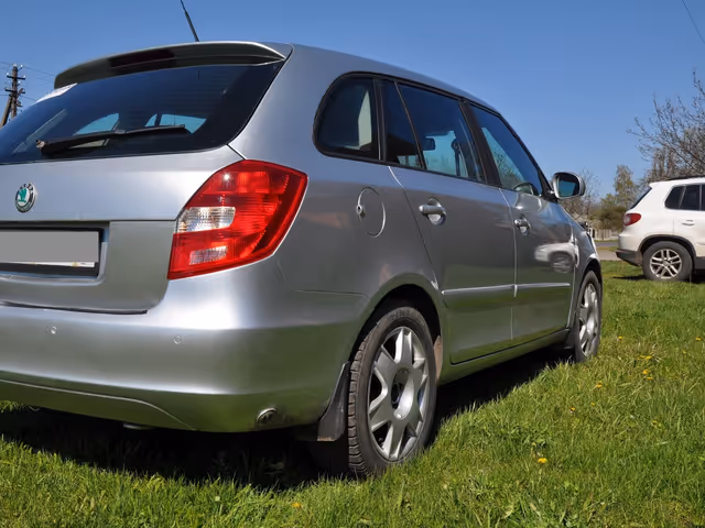 Skoda Fabia - фото 2