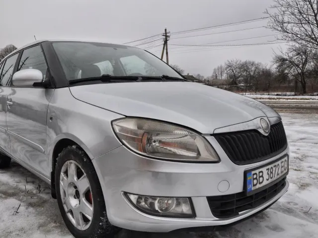 Skoda Fabia - фото 1