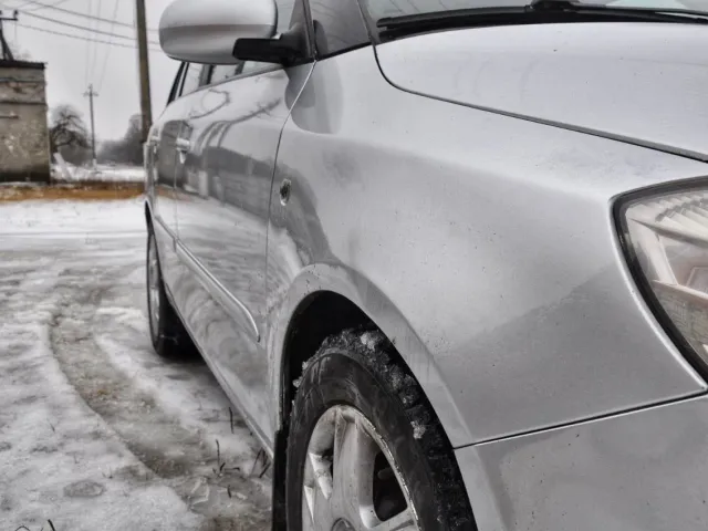 Skoda Fabia - фото 5