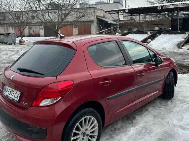 Peugeot 207 - фото 3