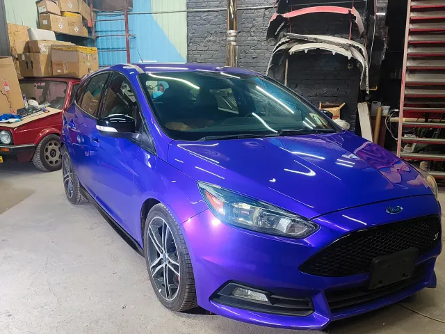 Ford Focus ST - фото 1