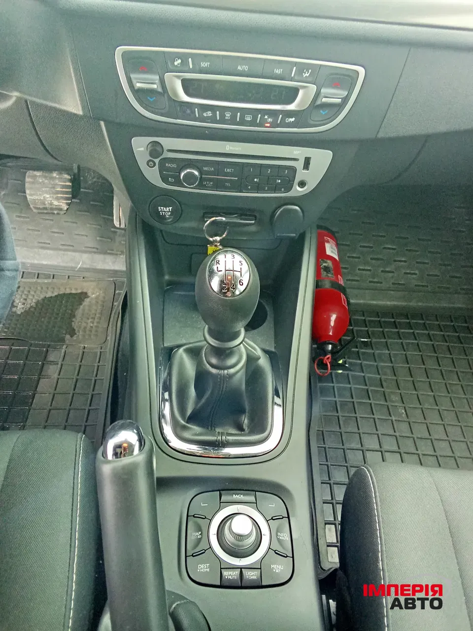 Renault Megane - фото 7