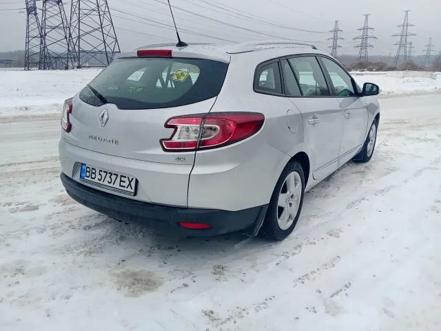 Renault Megane - фото 4