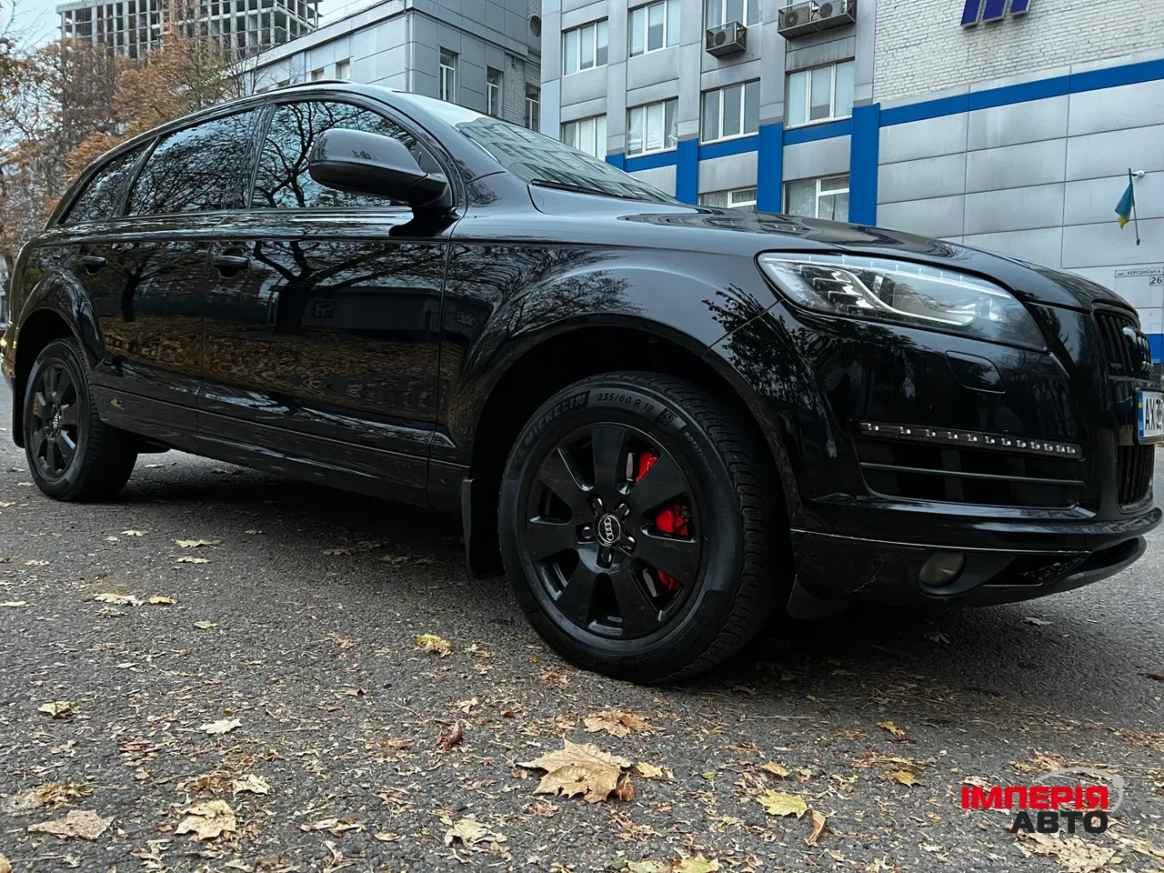 Audi Q7 - фото 29