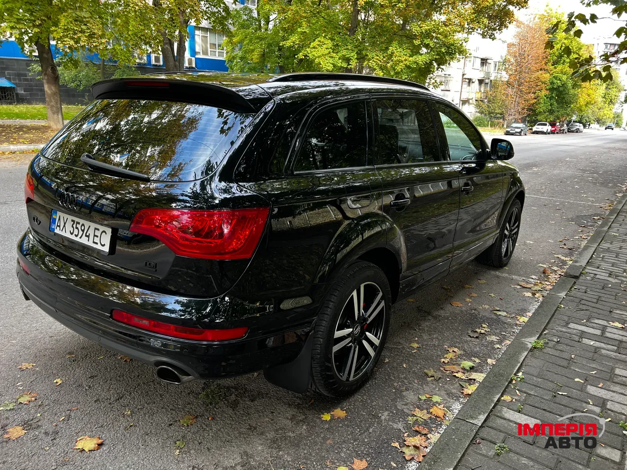 Audi Q7 - фото 32