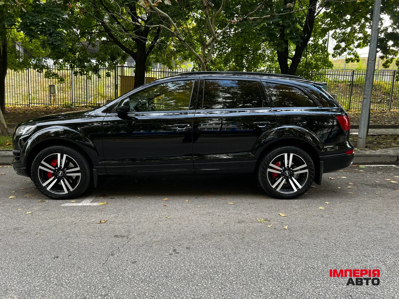 Audi Q7 - фото 4