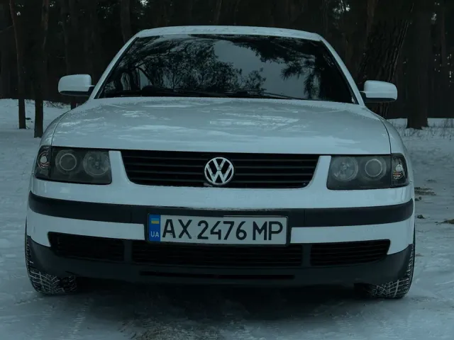 Volkswagen Passat - фото 1
