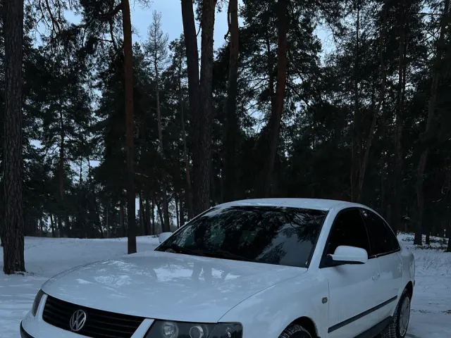 Volkswagen Passat - фото 3