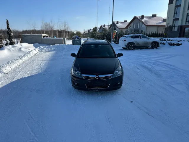 Opel Astra - фото 2