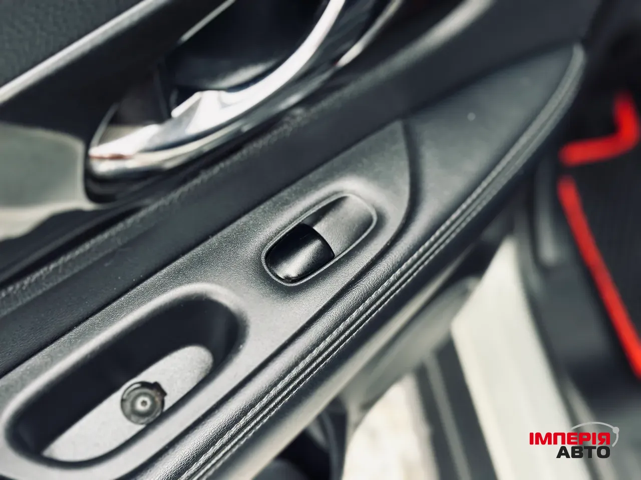 Nissan Rogue - фото 12