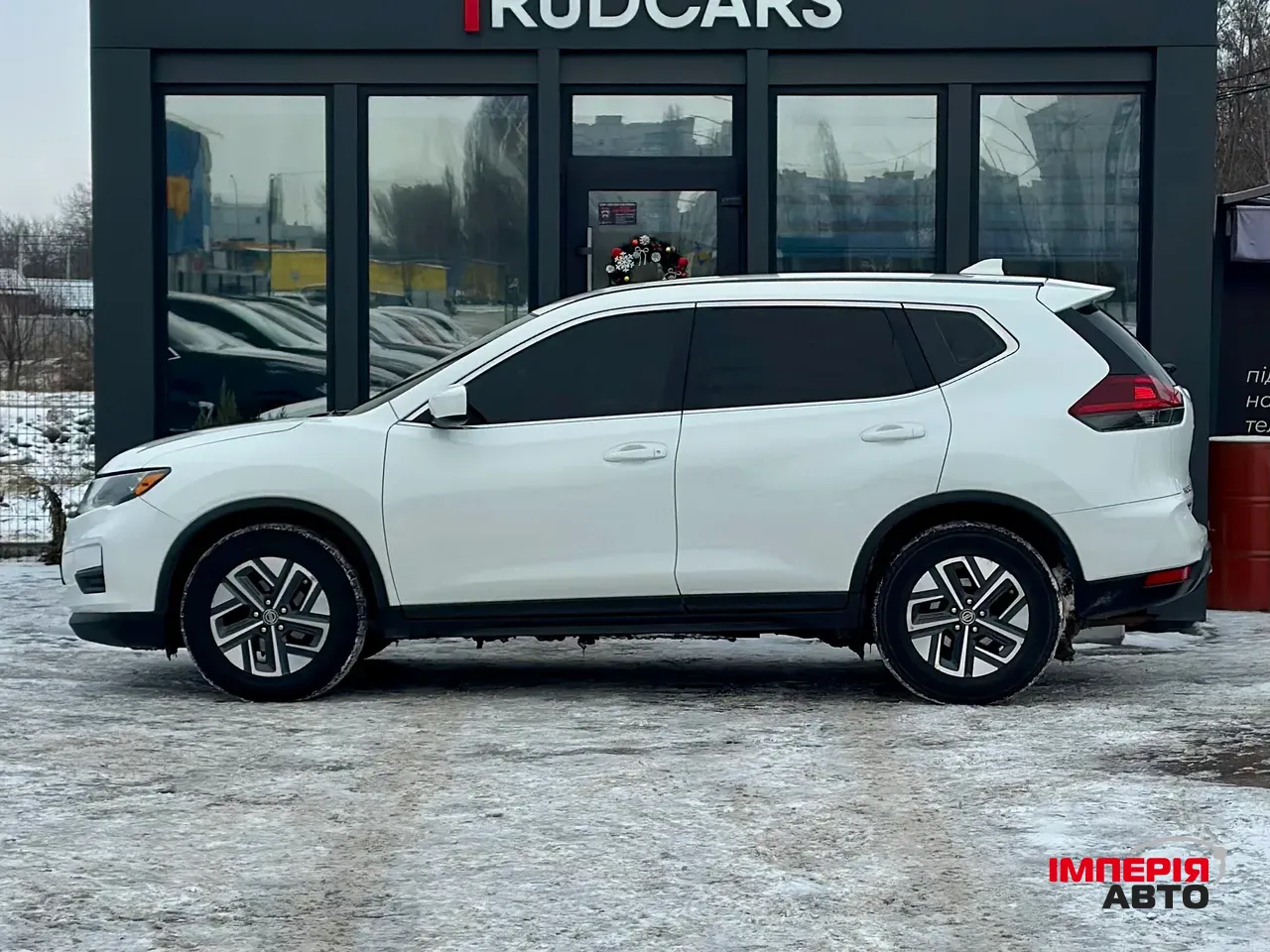 Nissan Rogue - фото 3