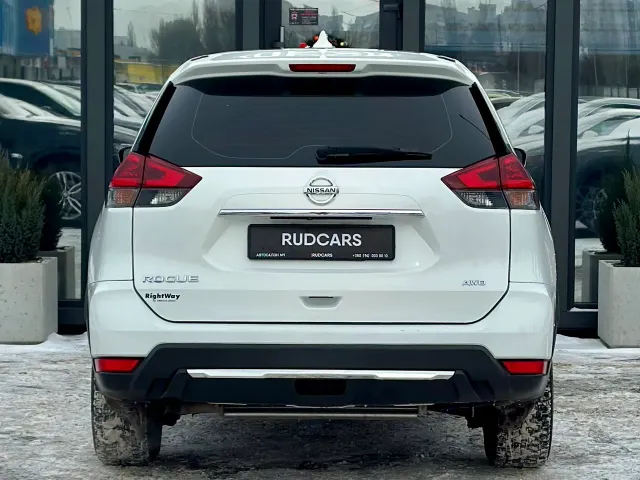 Nissan Rogue - фото 4