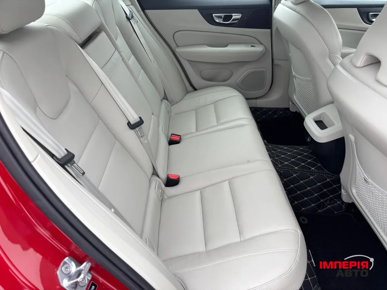 Volvo S60 - фото 11