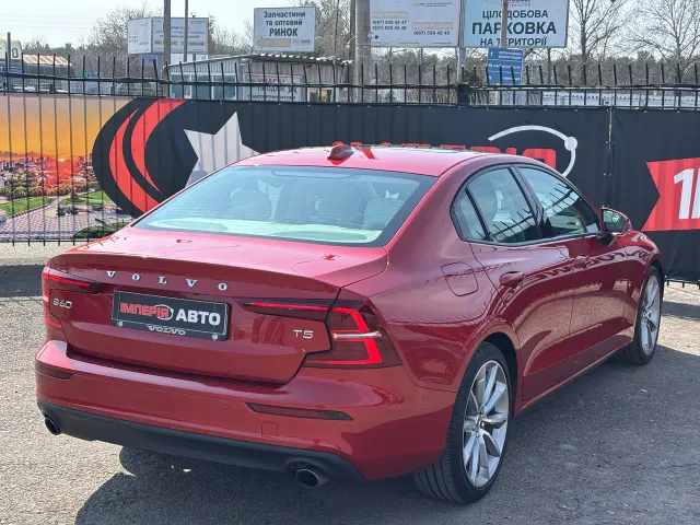 Volvo S60 - фото 4