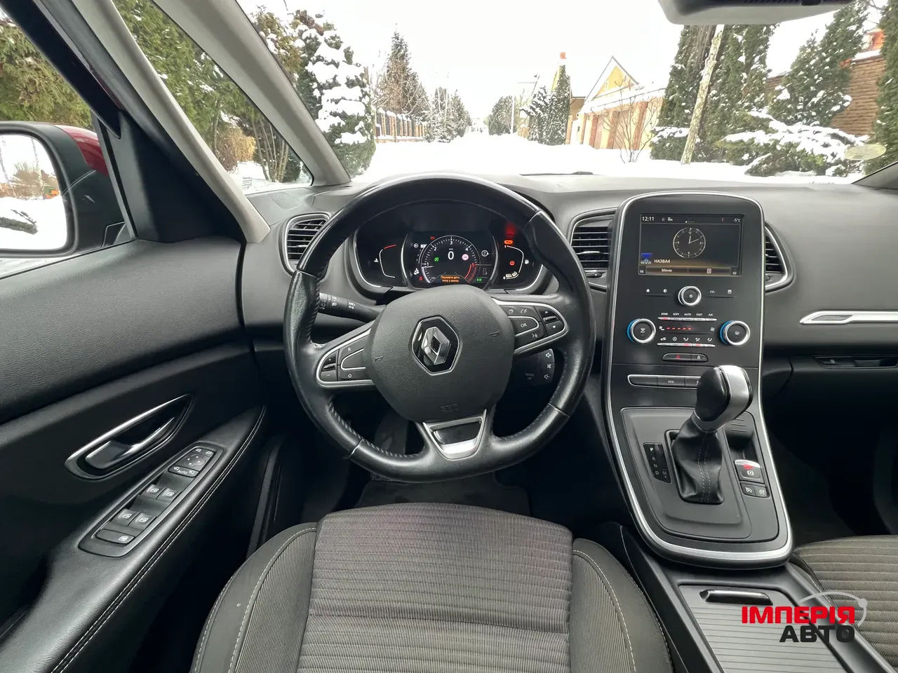 Renault Scenic - фото 9