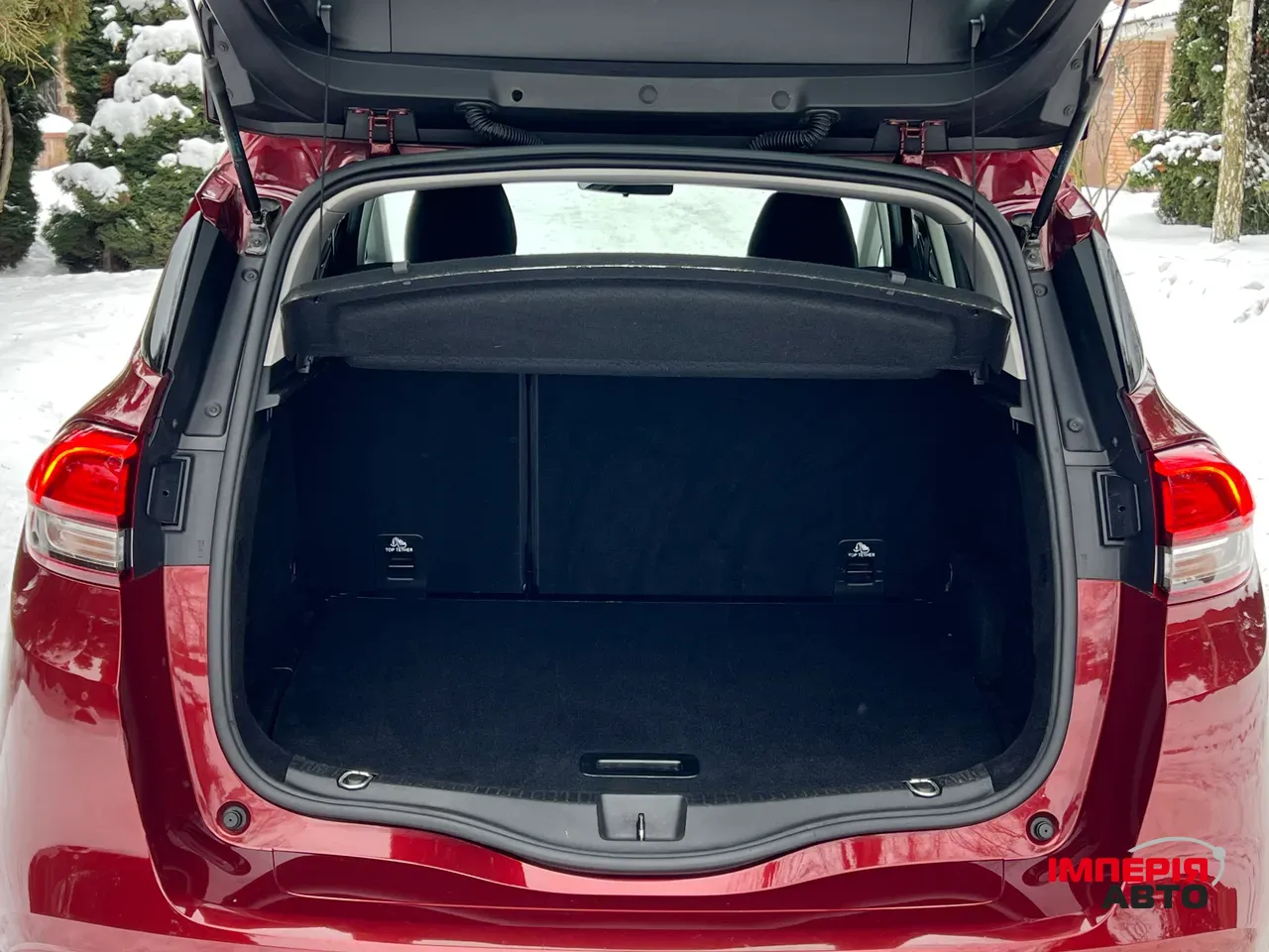 Renault Scenic - фото 13