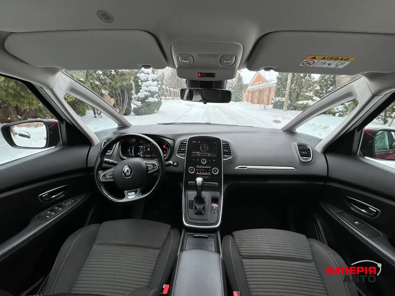 Renault Scenic - фото 8