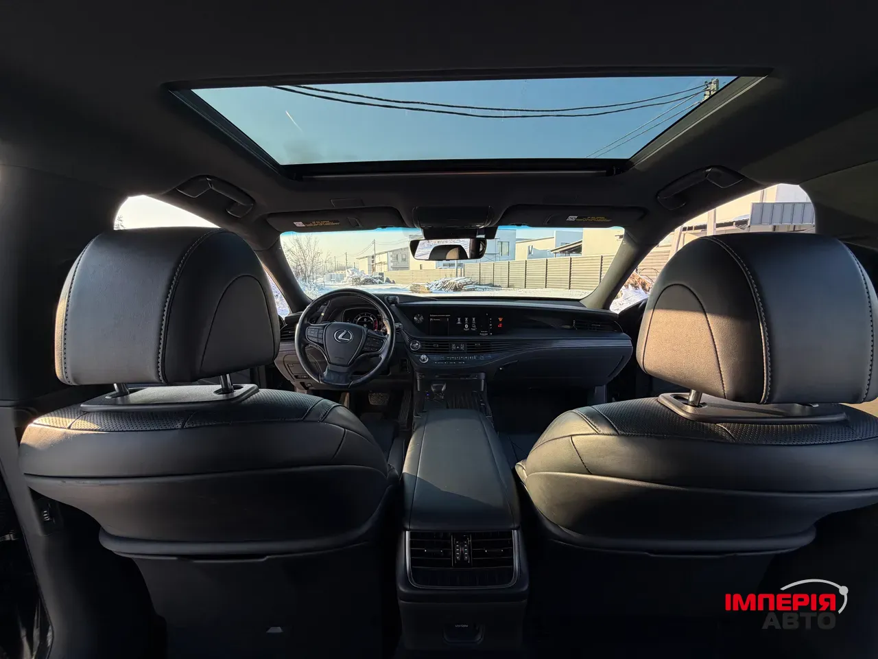 Lexus LS - фото 16