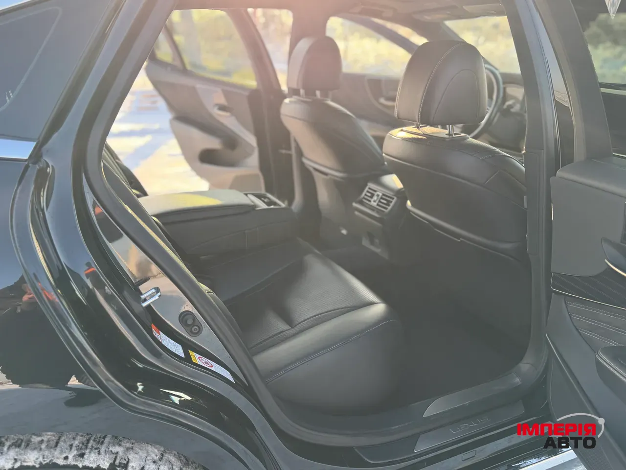 Lexus LS - фото 6