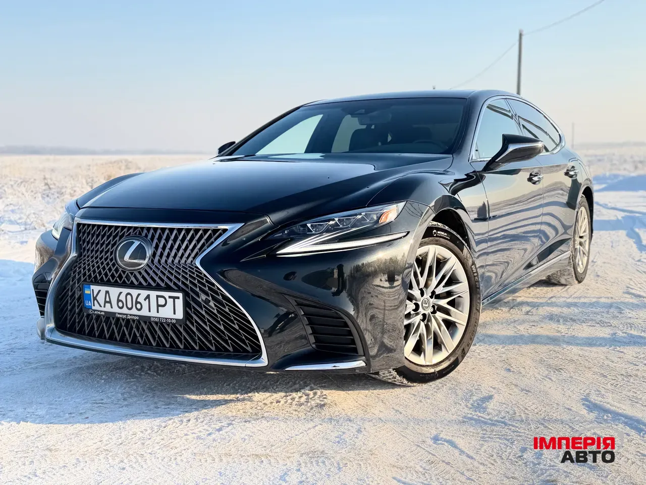 Lexus LS - фото 1