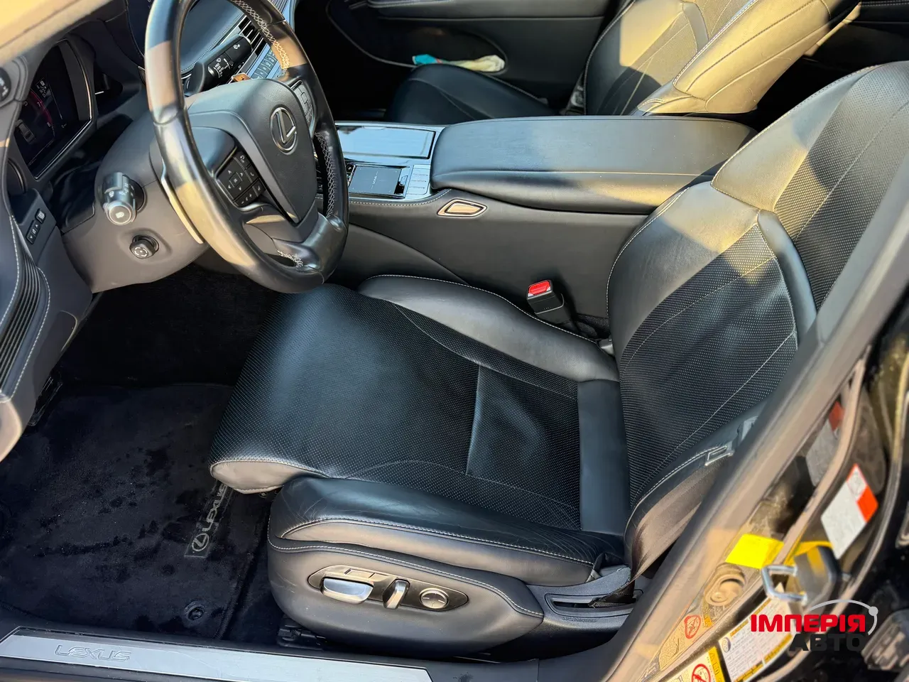 Lexus LS - фото 25