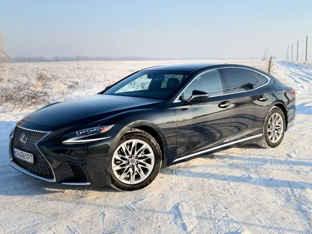 Lexus LS - фото 2