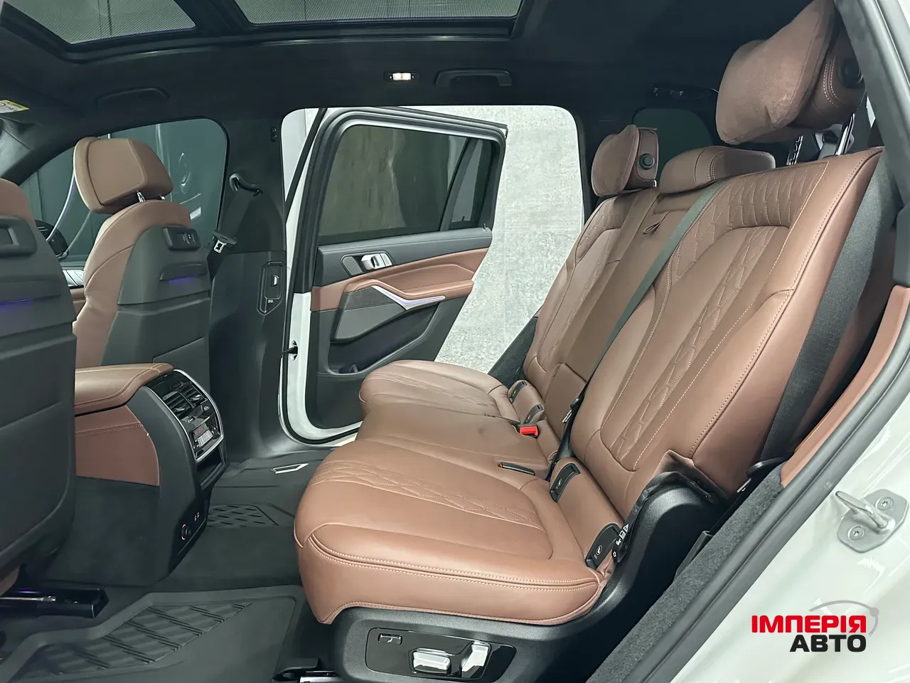 BMW X7 - фото 27
