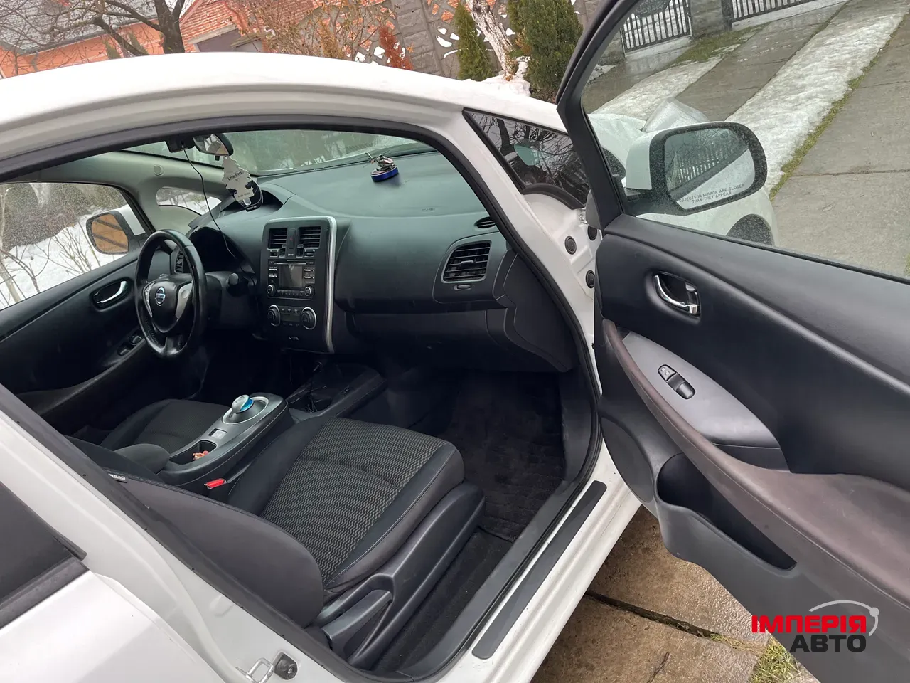 Nissan Leaf - фото 13