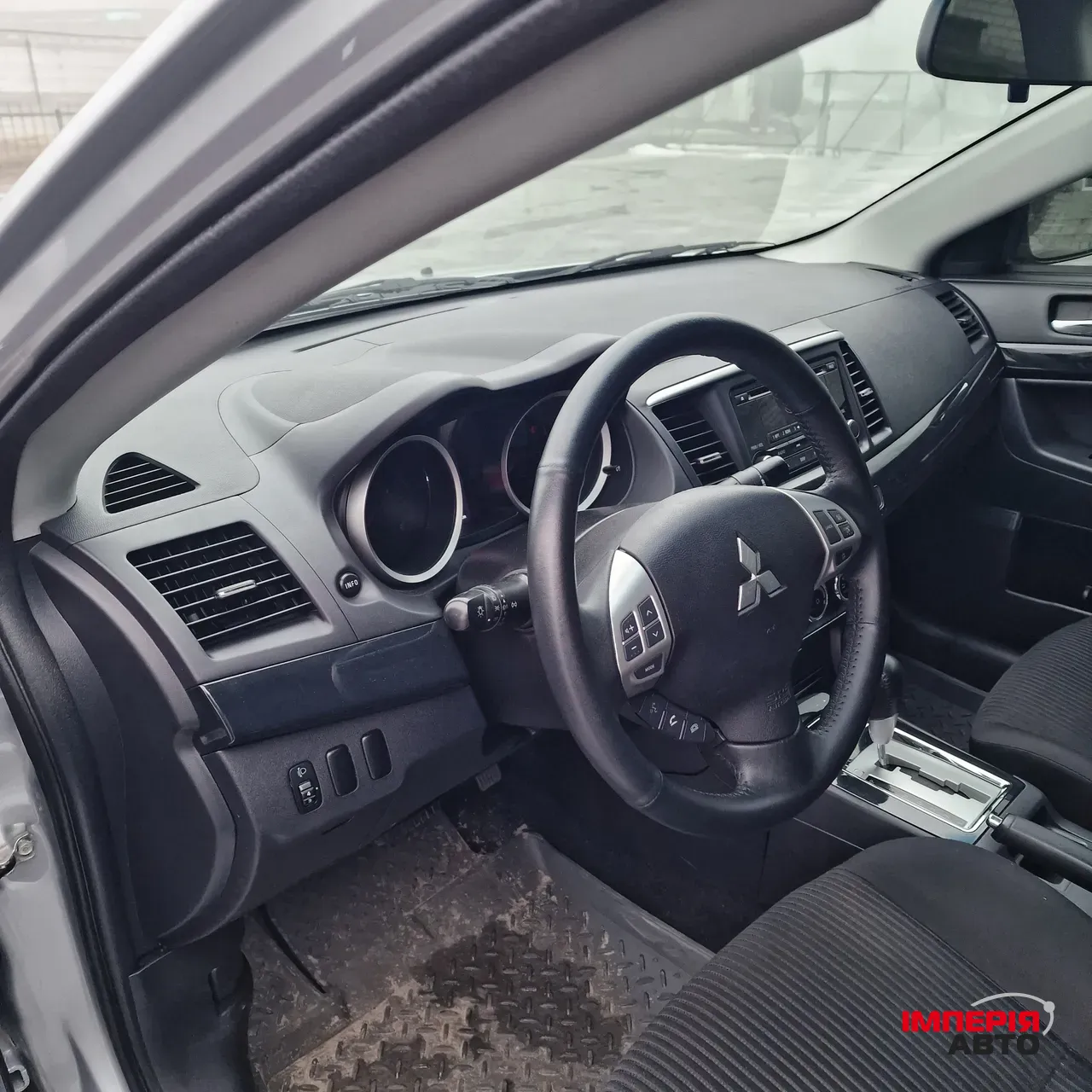 Mitsubishi Lancer - фото 10