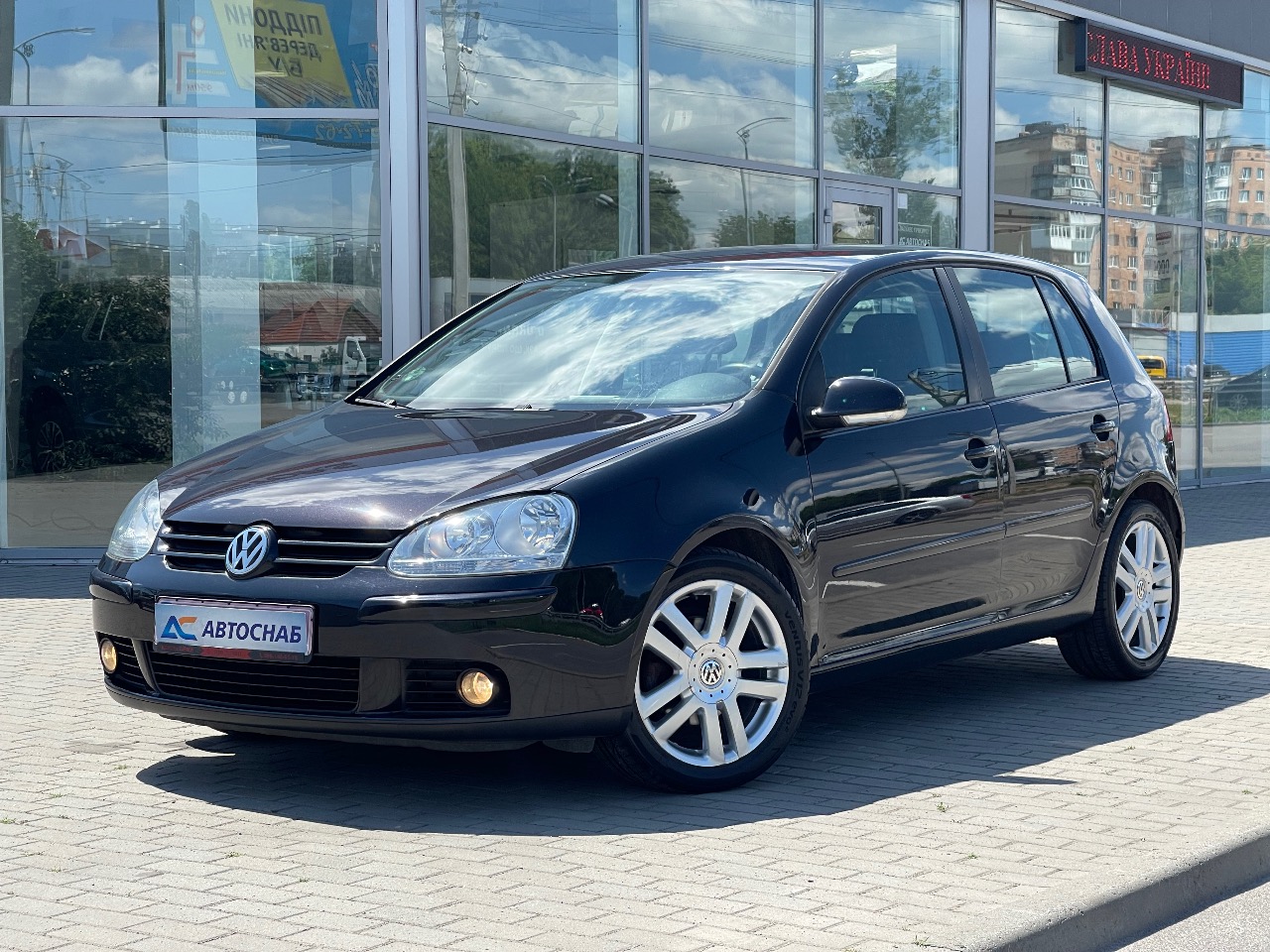 Volkswagen Golf - фото 2