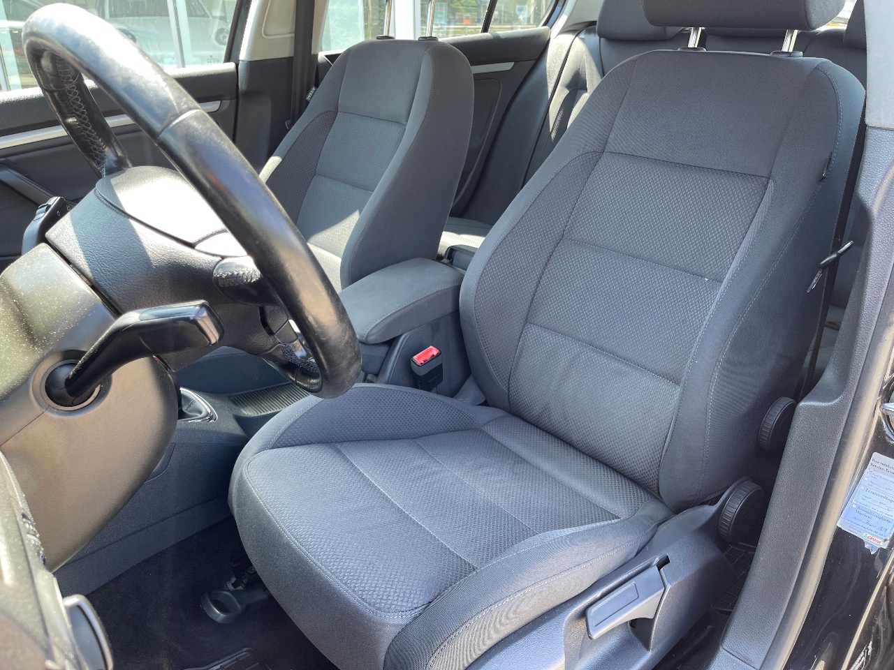 Volkswagen Golf - фото 10