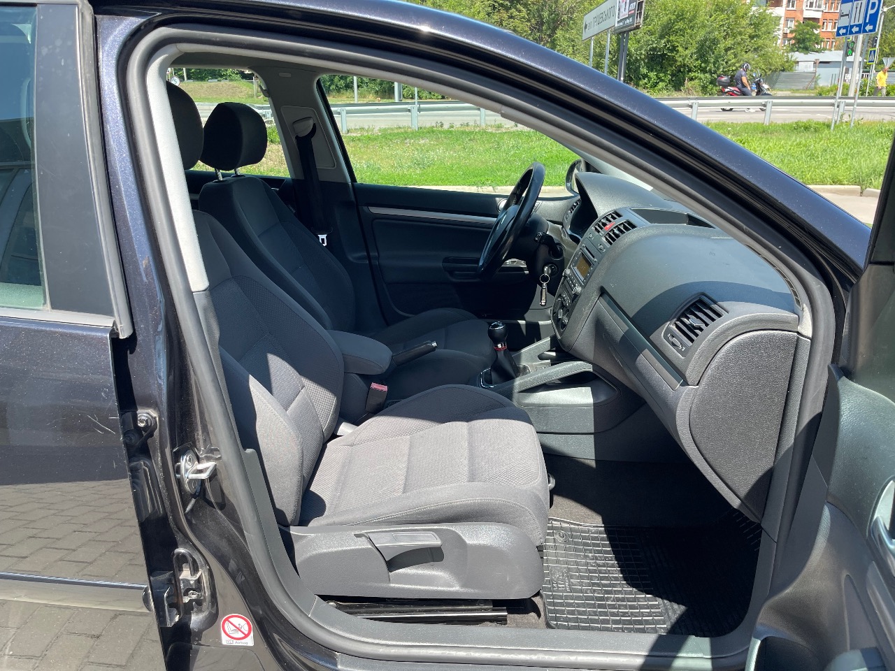 Volkswagen Golf - фото 13