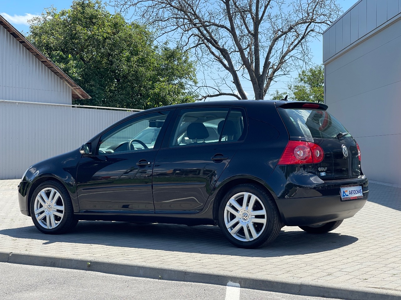 Volkswagen Golf - фото 16