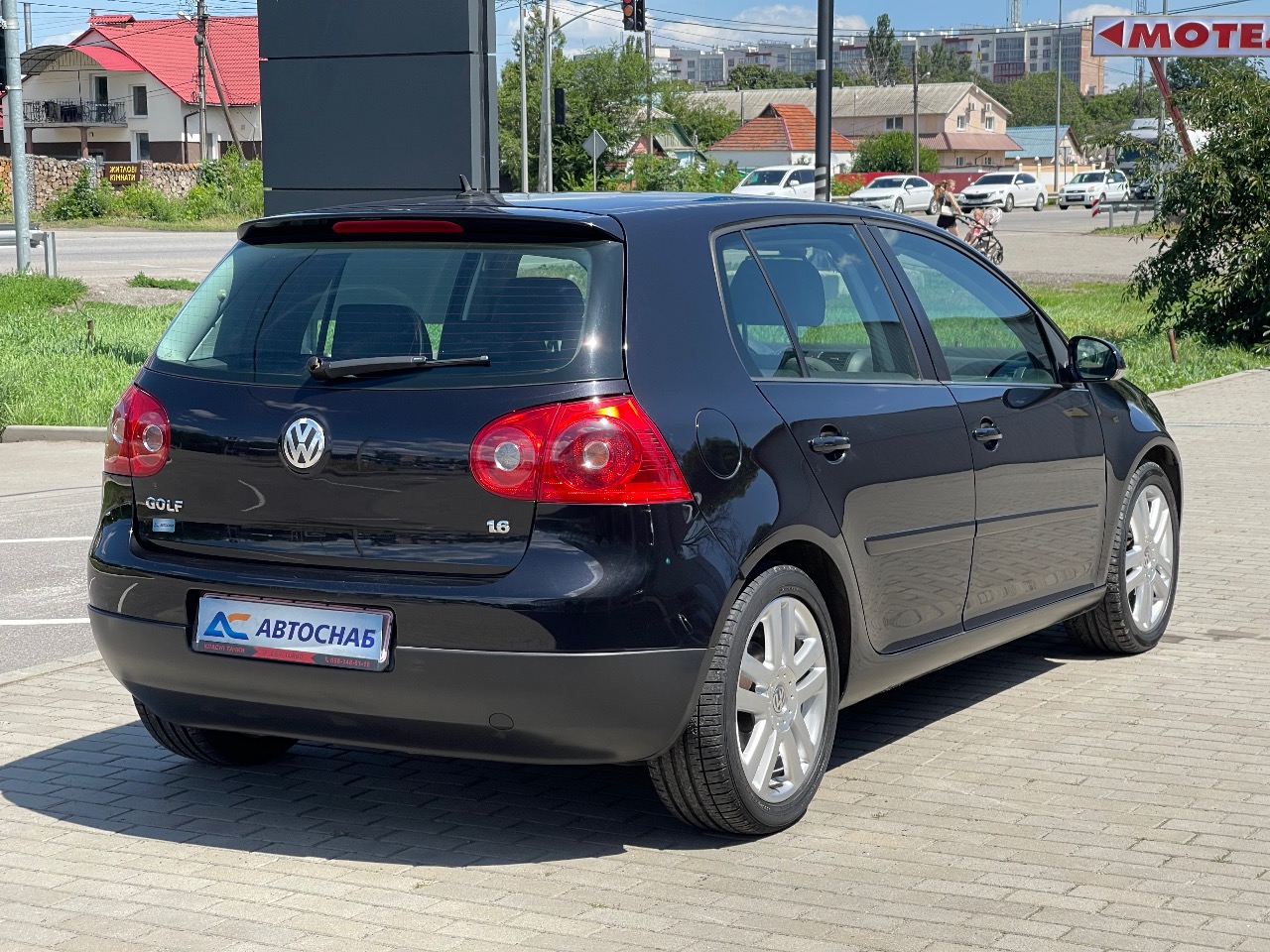 Volkswagen Golf - фото 15