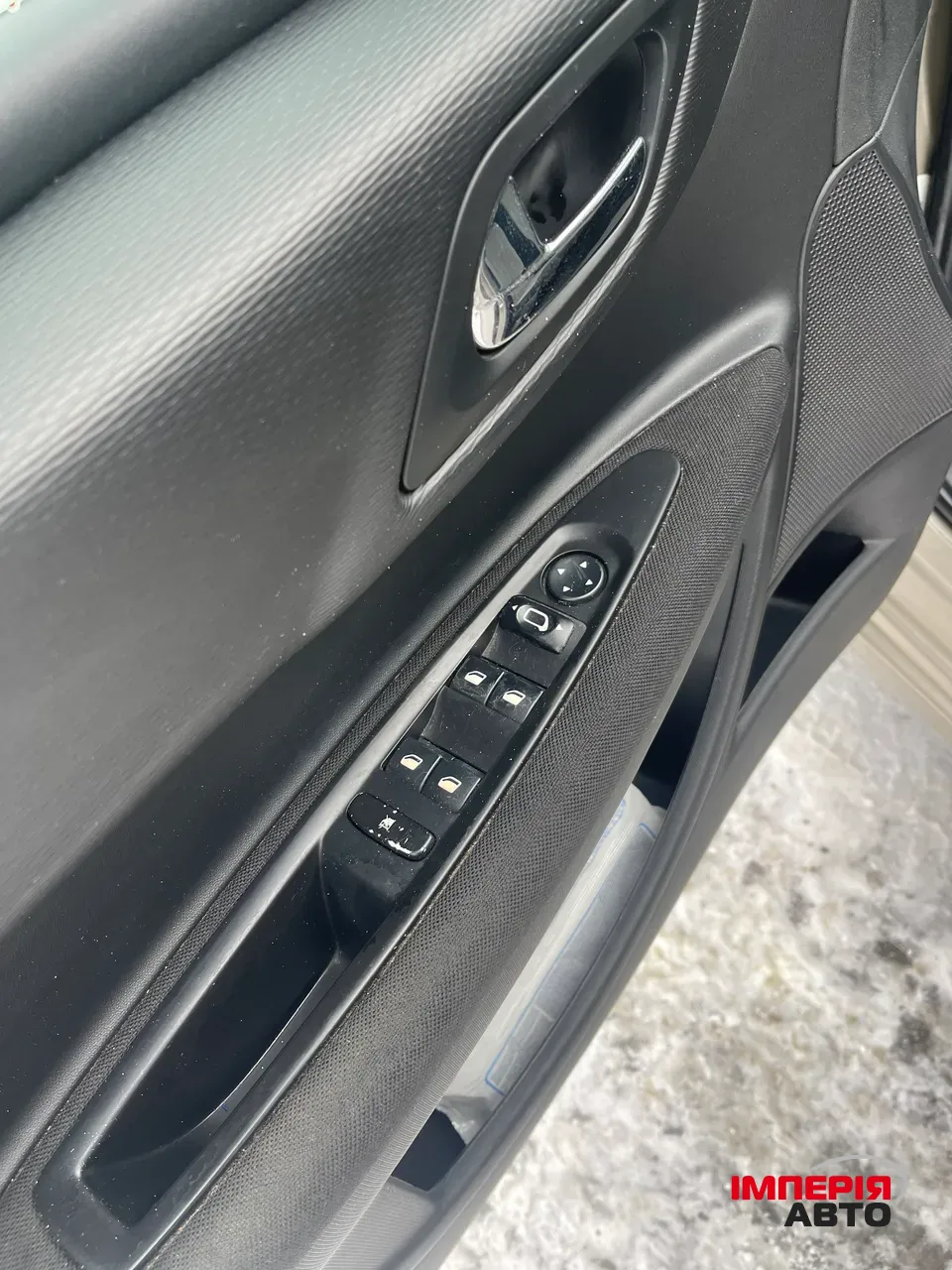 Citroen C4 - фото 10