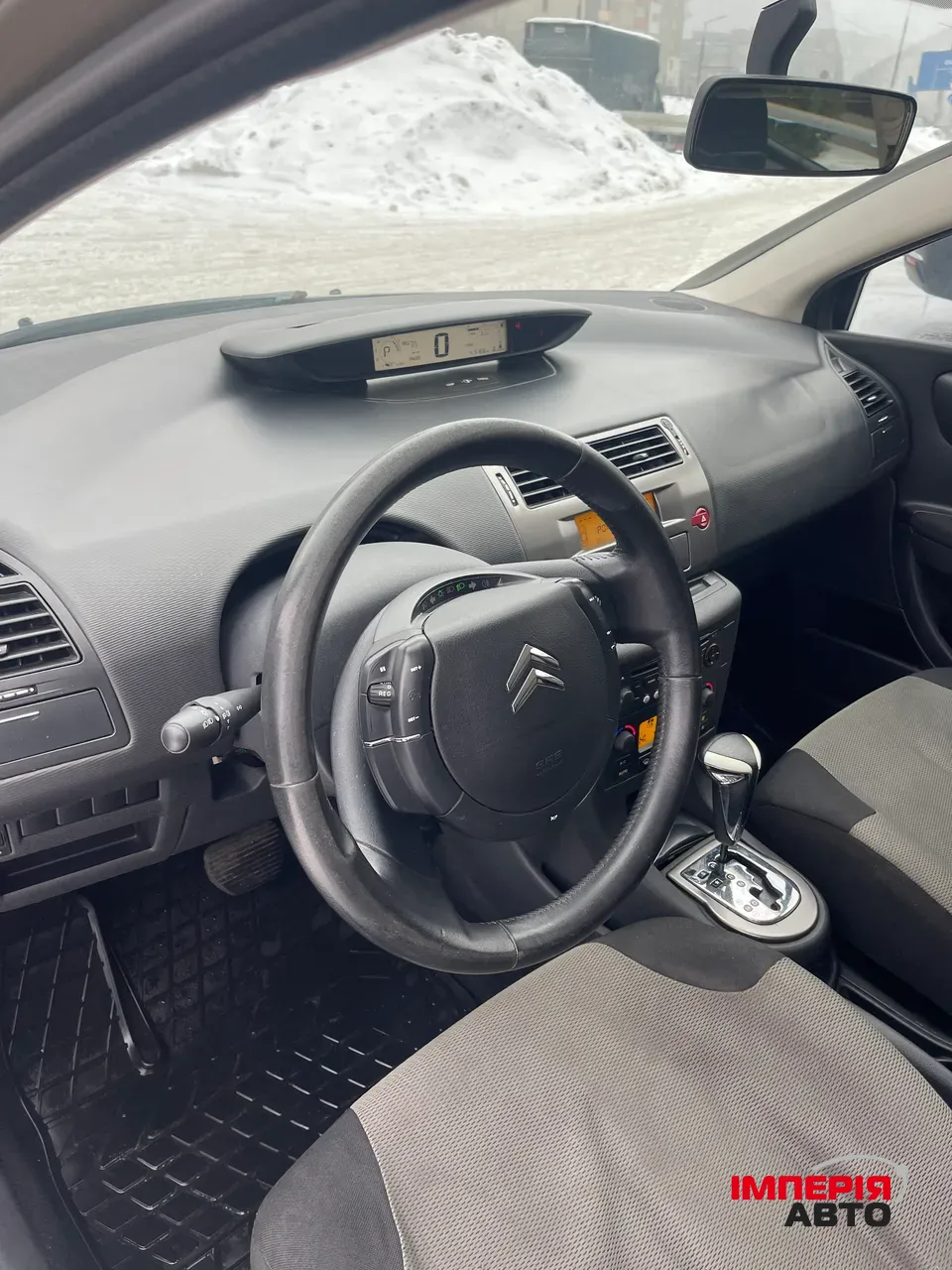 Citroen C4 - фото 9